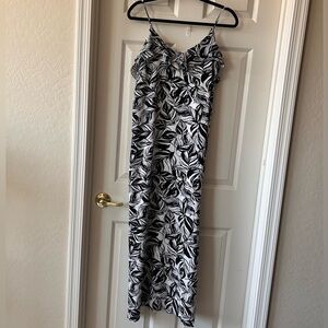 Mossimo Supply Co. Black and White Leaf Print Maxi Dress Ruffle Y2K inspired